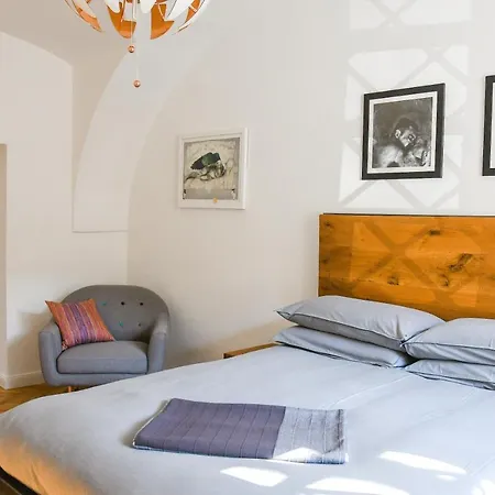 Beautiful 2Bed Apartment In The Centre Of Varazdin Exterior photo