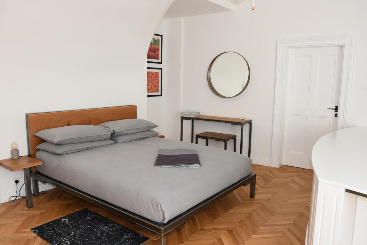 Beautiful 2bed In The Centre Of *